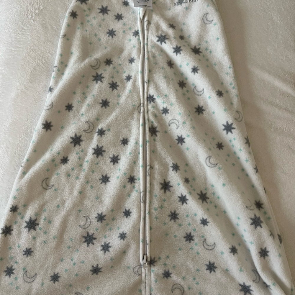 HALO SleepSack Wearable Blanket with Star and Moon Print